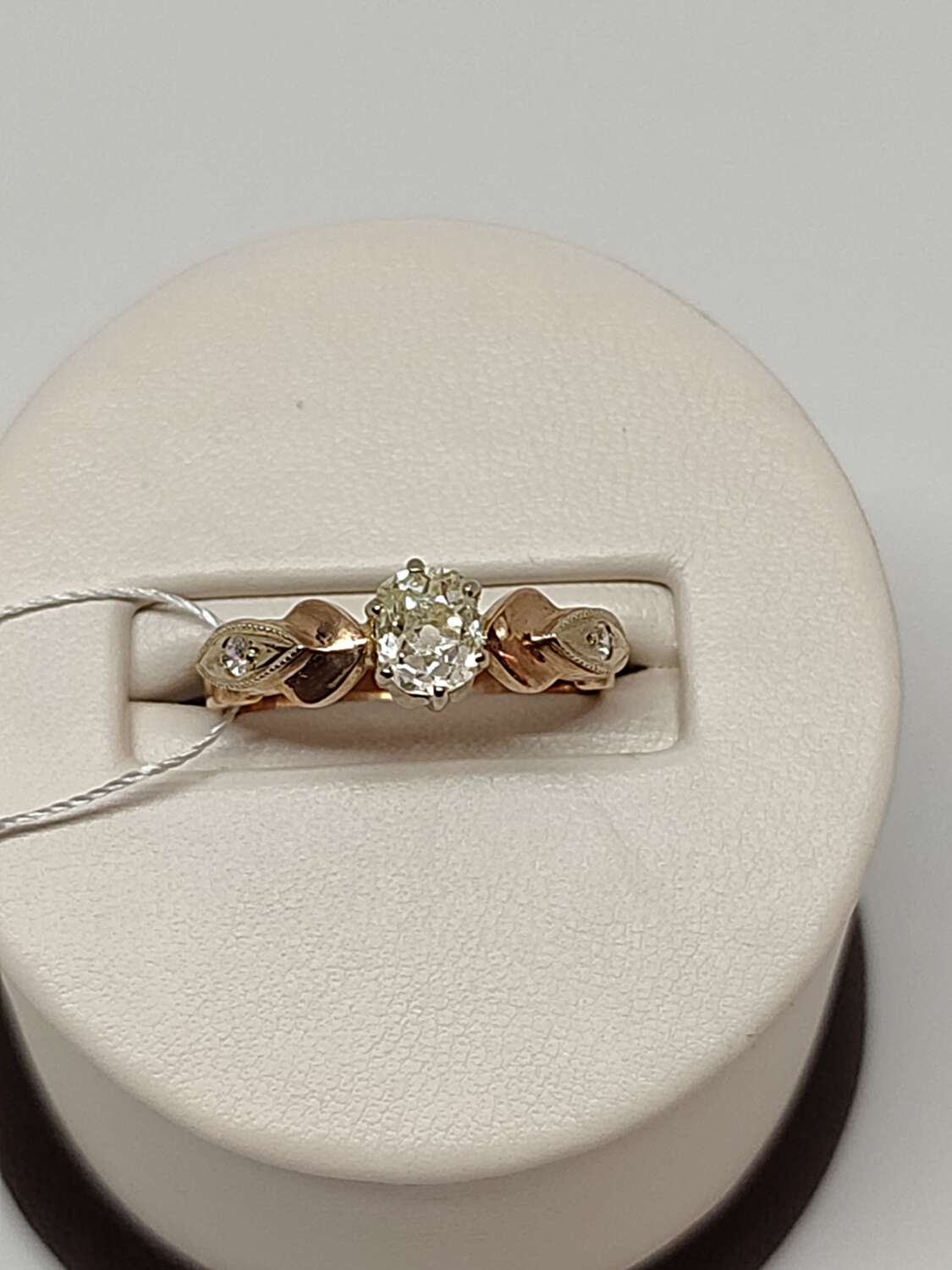 200000132716698 703