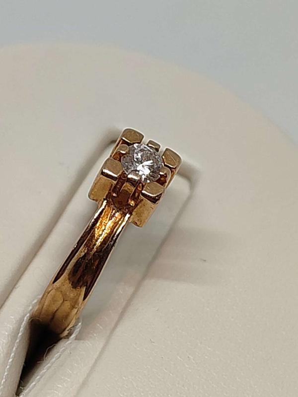 200000225856824 521