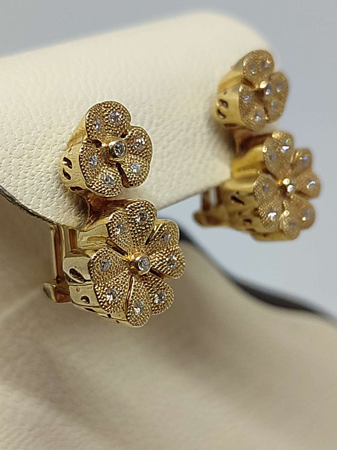 200000111177276 523