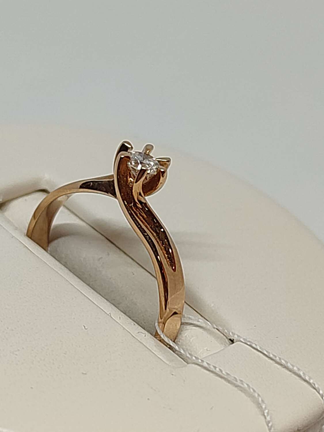 200000184698891 950