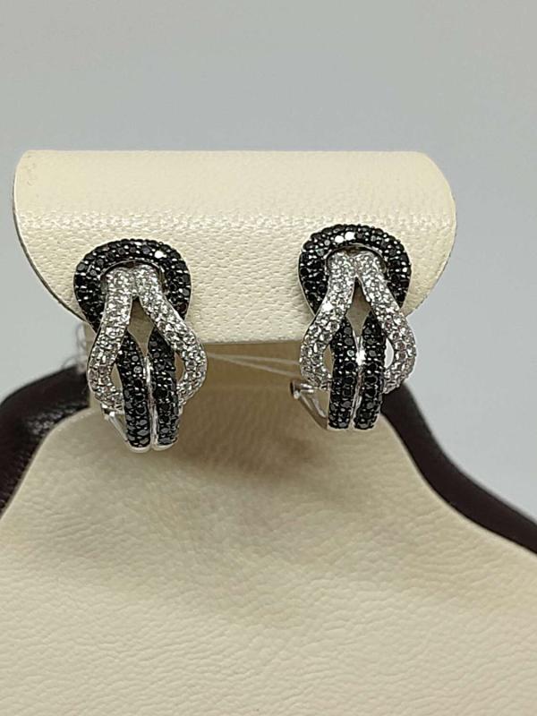 200000034125577 824