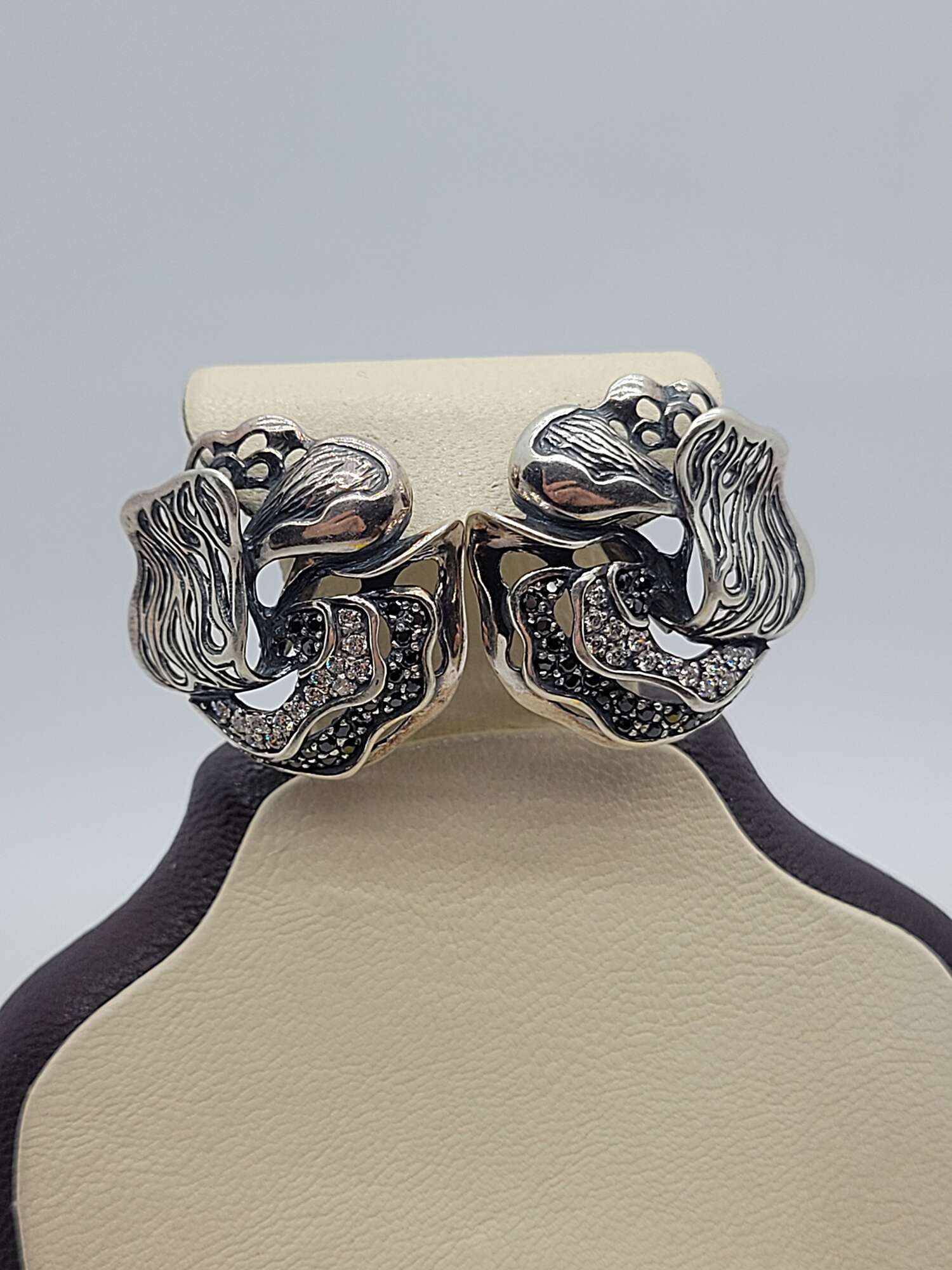 2fe90d7e-fd95-4674-b476-4f9bece3e654