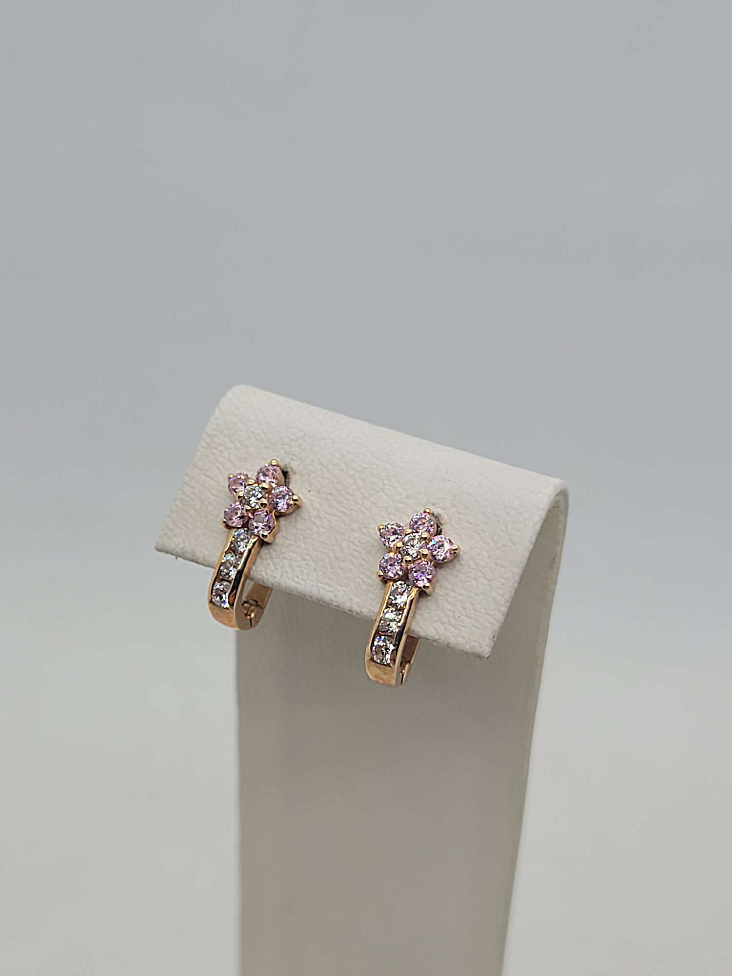 8abb6890-cfbb-418a-9a8c-ba0a5377d8f5