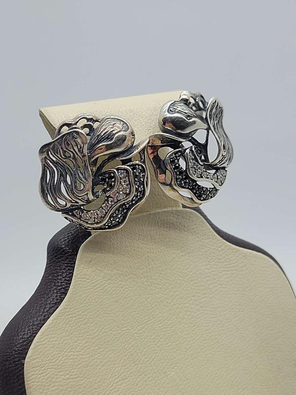 c9550d50-6f28-4f64-a7e4-a0bfff54e397