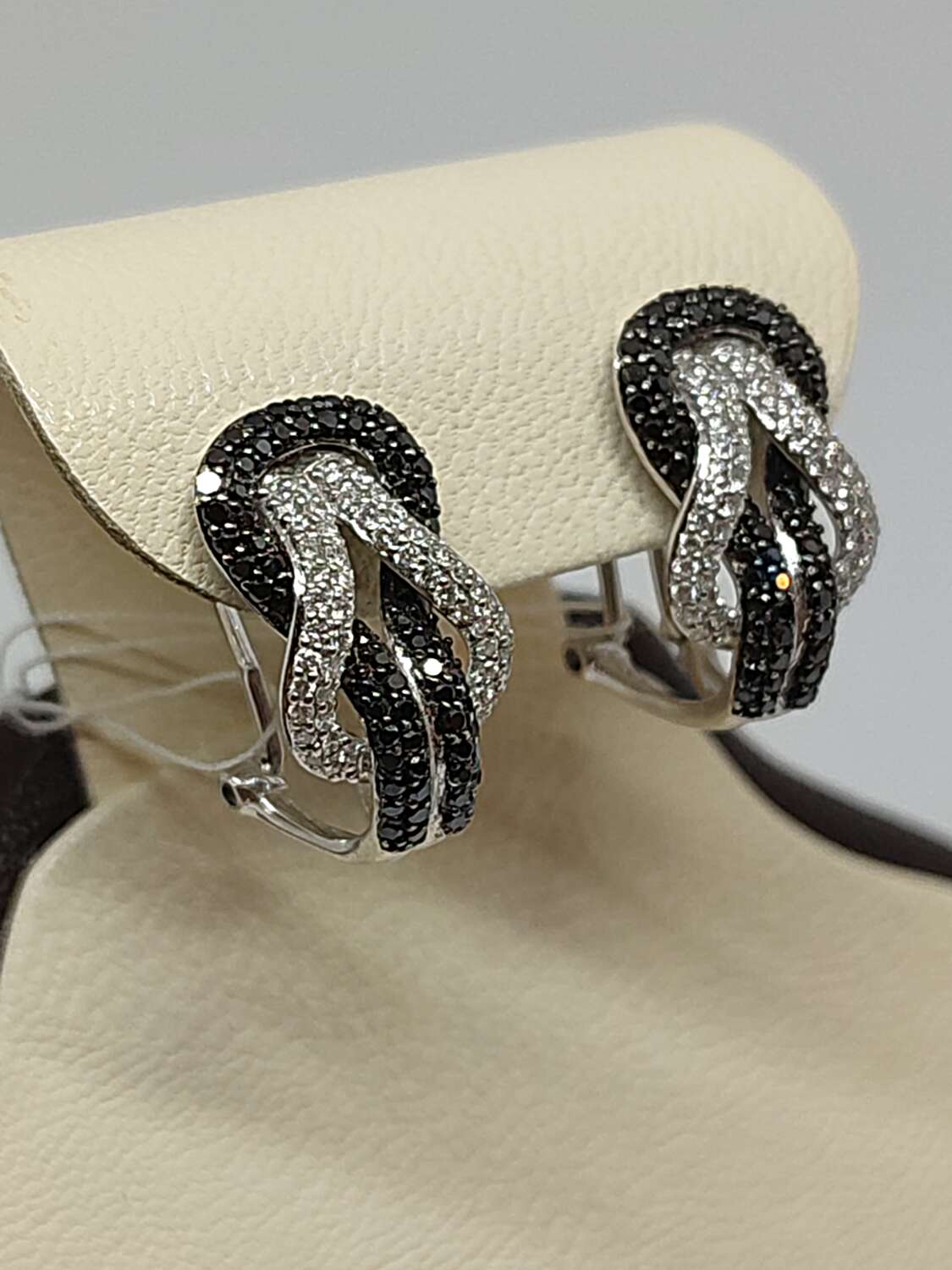 200000034125550 797