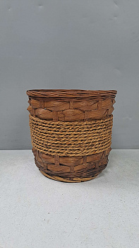 Кашпо плетеное для растений