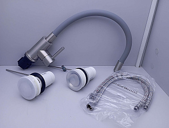 Смеситель-кран кухонный с силиконовым сливом