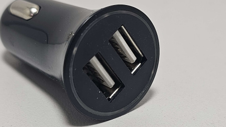 АЗУ 2USB Hoco UC204 (2.4A) Black