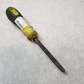 Отвертка двухсторонняя (10-15 см)