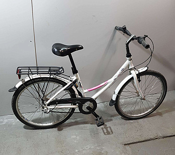 Helkama Ella 24"