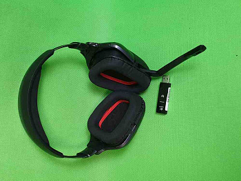 Logitech Wireless Gaming Headset G930