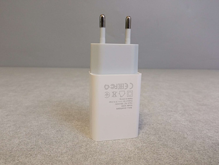 СЗУ iMax IM-33 1 USB 2A White