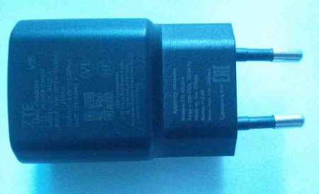Адаптер ZTE STC-A51D-A  5V 1A