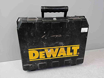 DeWalt D25303K