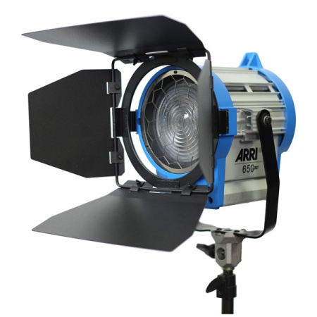 Прожектор Arri Junior Plus 650 Watt