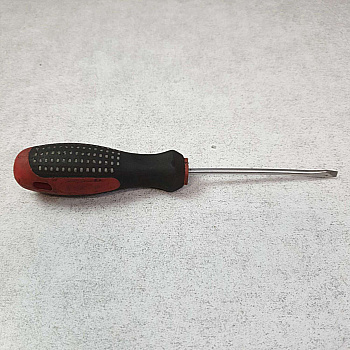 Отвертка прямая 6-8 см