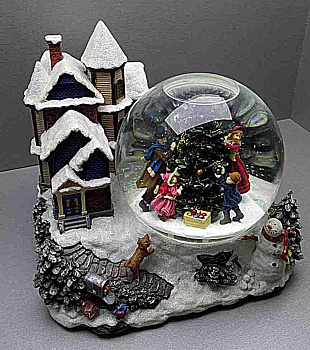 Музыкальный снежный шар стеклянный с подсветкой