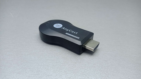 Беспроводной приемник для трансляции с смартфона M12 Plus