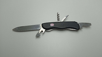 Victorinox Picknicker 0.8353.3