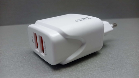 СЗУ Veron VR-C12M set (Micro) 2 USB 2.4A White