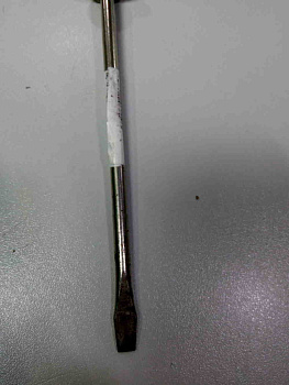 Отвертка прямая (20-25 см)