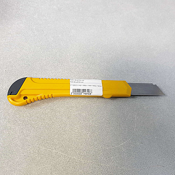 Нож канцелярский