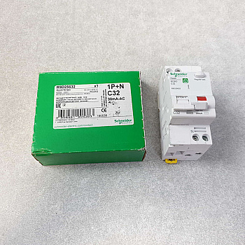Дифференциальный автомат Schneider Electric R9D25632 Resi9