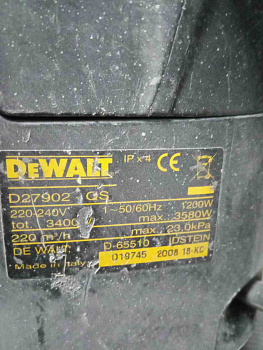 DeWalt D27902