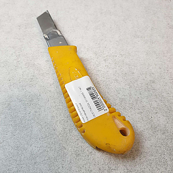 Нож канцелярский