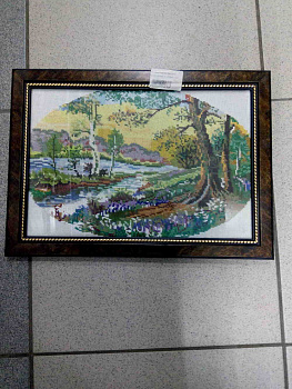 Картина вышитая Лес Овал 32*23