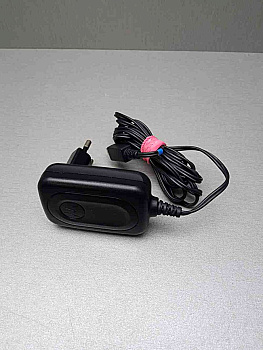 Сетевая зарядка MiniUSB