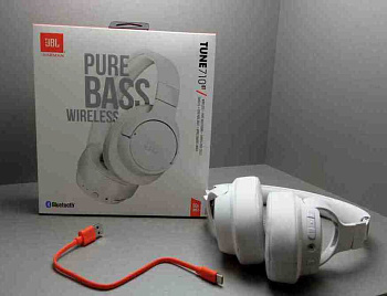 JBL Tune 710 BT