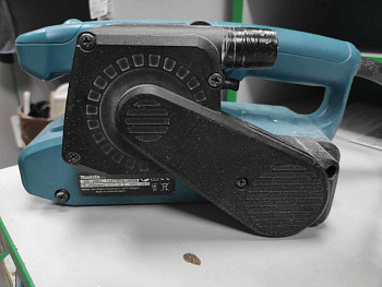 Makita 9911