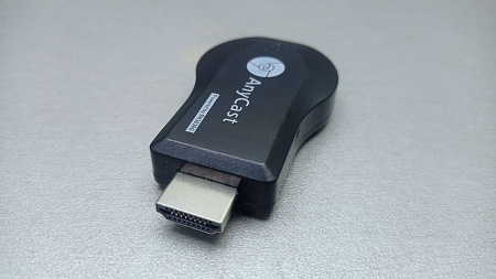 Беспроводной приемник для трансляции с смартфона M12 Plus