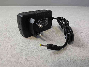 СЗУ 5V Планшеты, GPS 2A (Тонкий штекер)