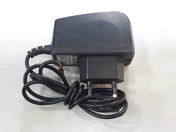 Сетевая зарядка MiniUSB