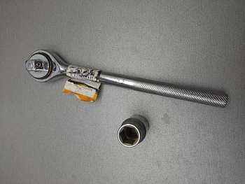 Ключ-тріскачка Sparta CrV 140405 3/8"