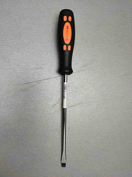 Отвертка прямая (10-15 см)