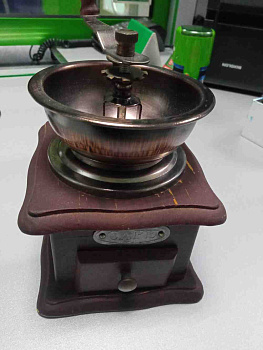 Кофемолка ручная механическая