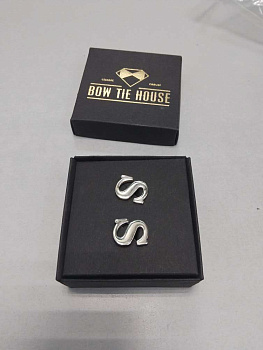 Запонки «S» Bow Tie House 